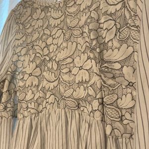 White maternity blouse from Isabel (XL)